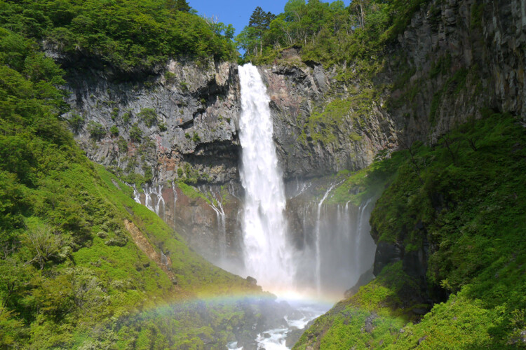 華厳滝
